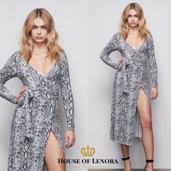 NWT GOOD AMERICAN Snake Print Wrap Dress C0191 & C0192 - Picture 3 of 15